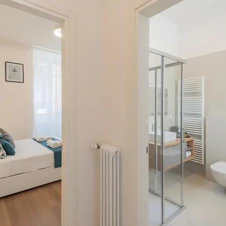 Manaraquattro - In Near The Center With Free Parking - Apartment Como