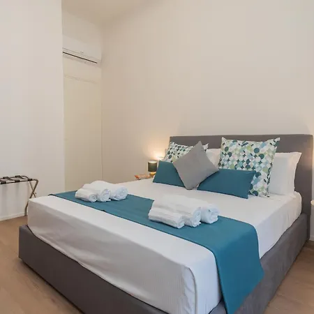 Apartment Manaraquattro - In Near The Center With Free Parking -