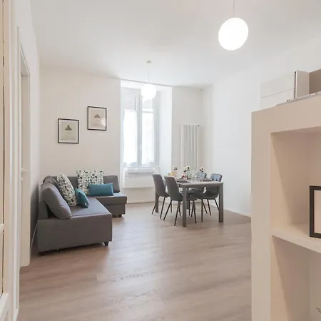 Manaraquattro - In Near The Center With Free Parking - Apartment Como