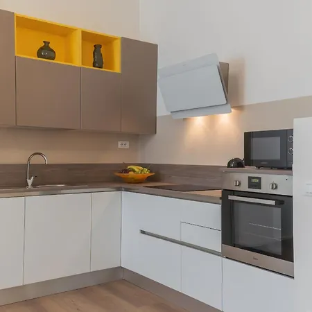Apartment Manaraquattro - In Near The Center With Free Parking - Como