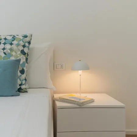 Manaraquattro - In Near The Center With Free Parking - Como
